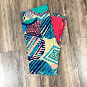 NWOT T&C LuLaRoe Leggings